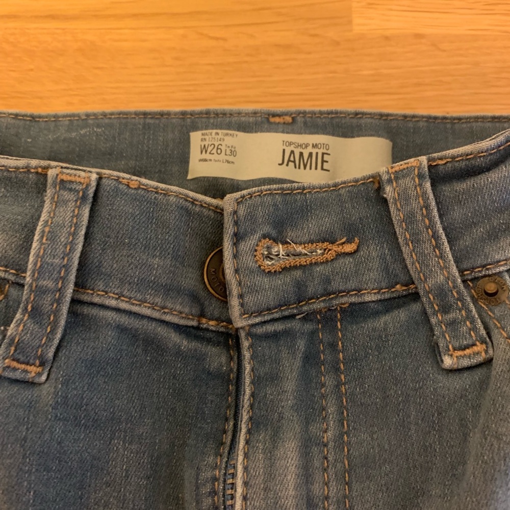 Top shop Jamie blue gray rip high waisted jeans 26